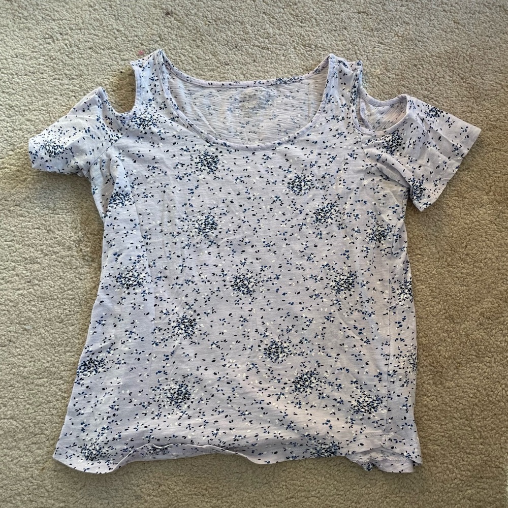 Denverhays off the shoulder floral t-shirt